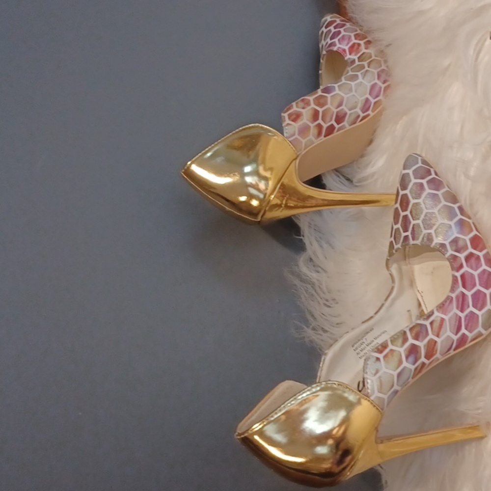 Privileged heels - Picture 10 of 14